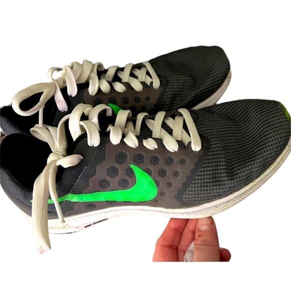 Men’s Nike 9 shoes - Picture 1 of 4